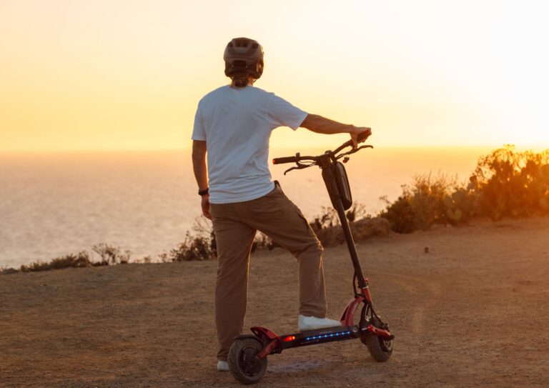 Patinetes eléctricos: la movilidad urbana que está transformando el día a día